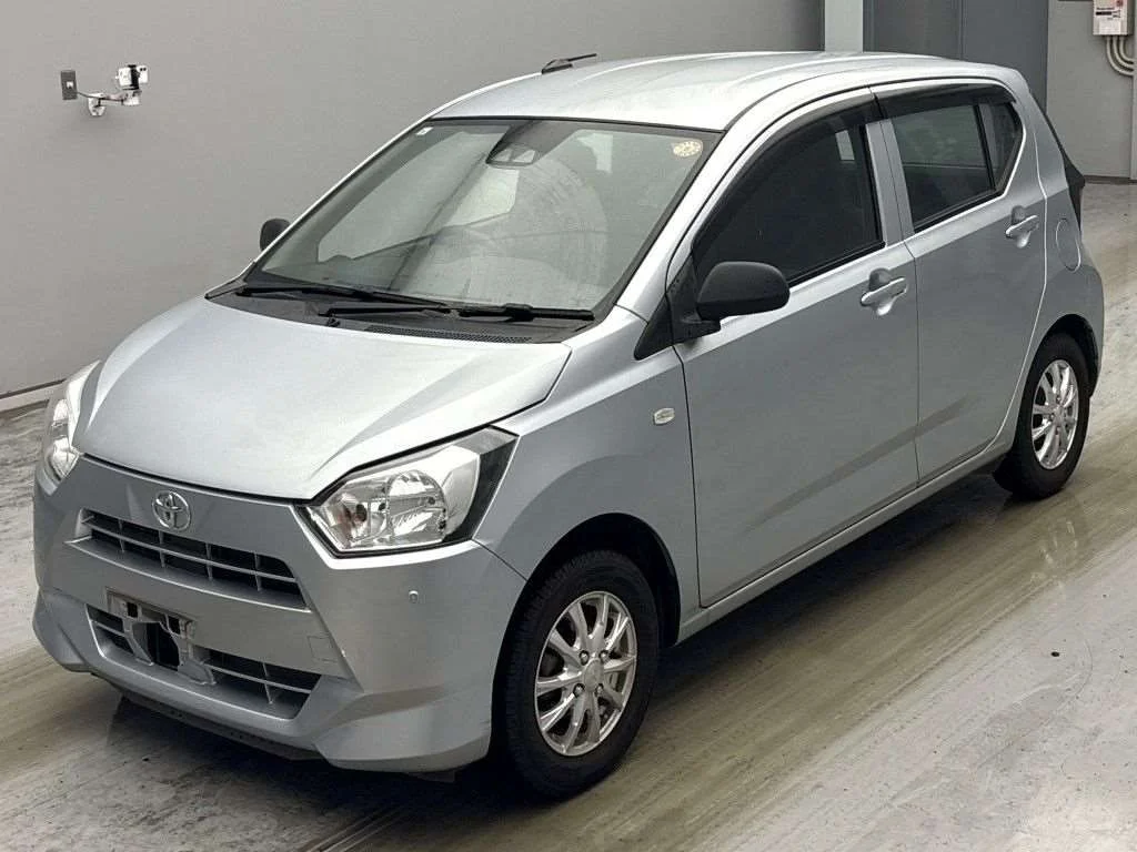Toyota Pixis Epoch LA350A 2021